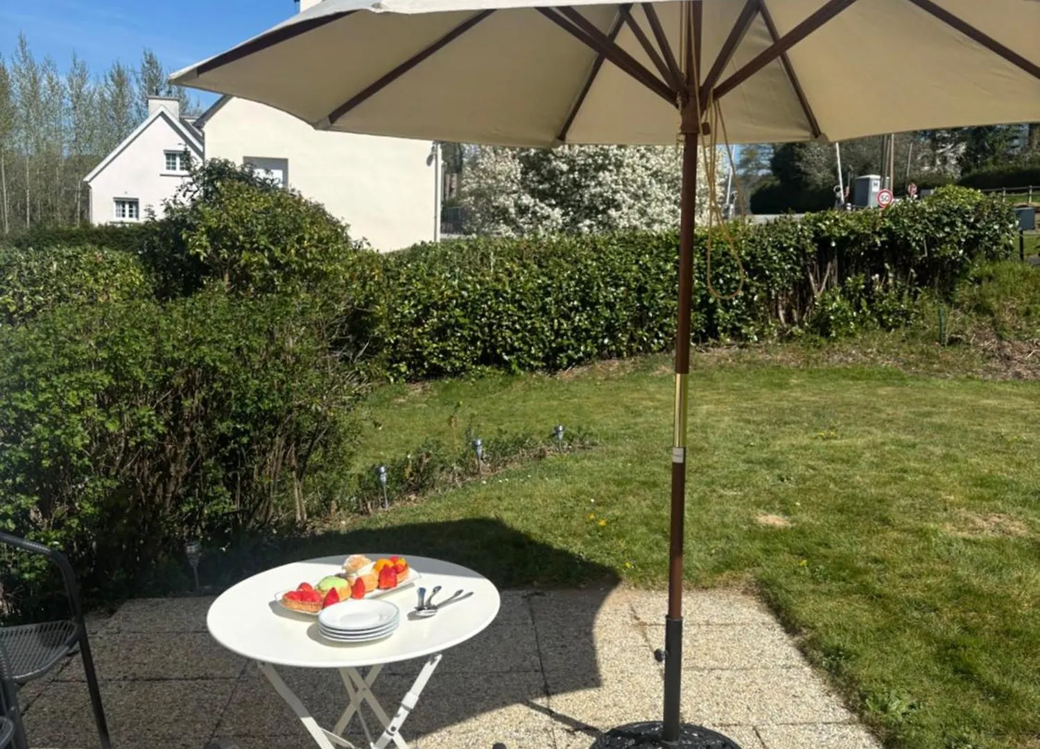 Fontaine Blanche River View, Large Patio & Garden In Central Brittany With Starlink Wifi Treffrin Holiday home